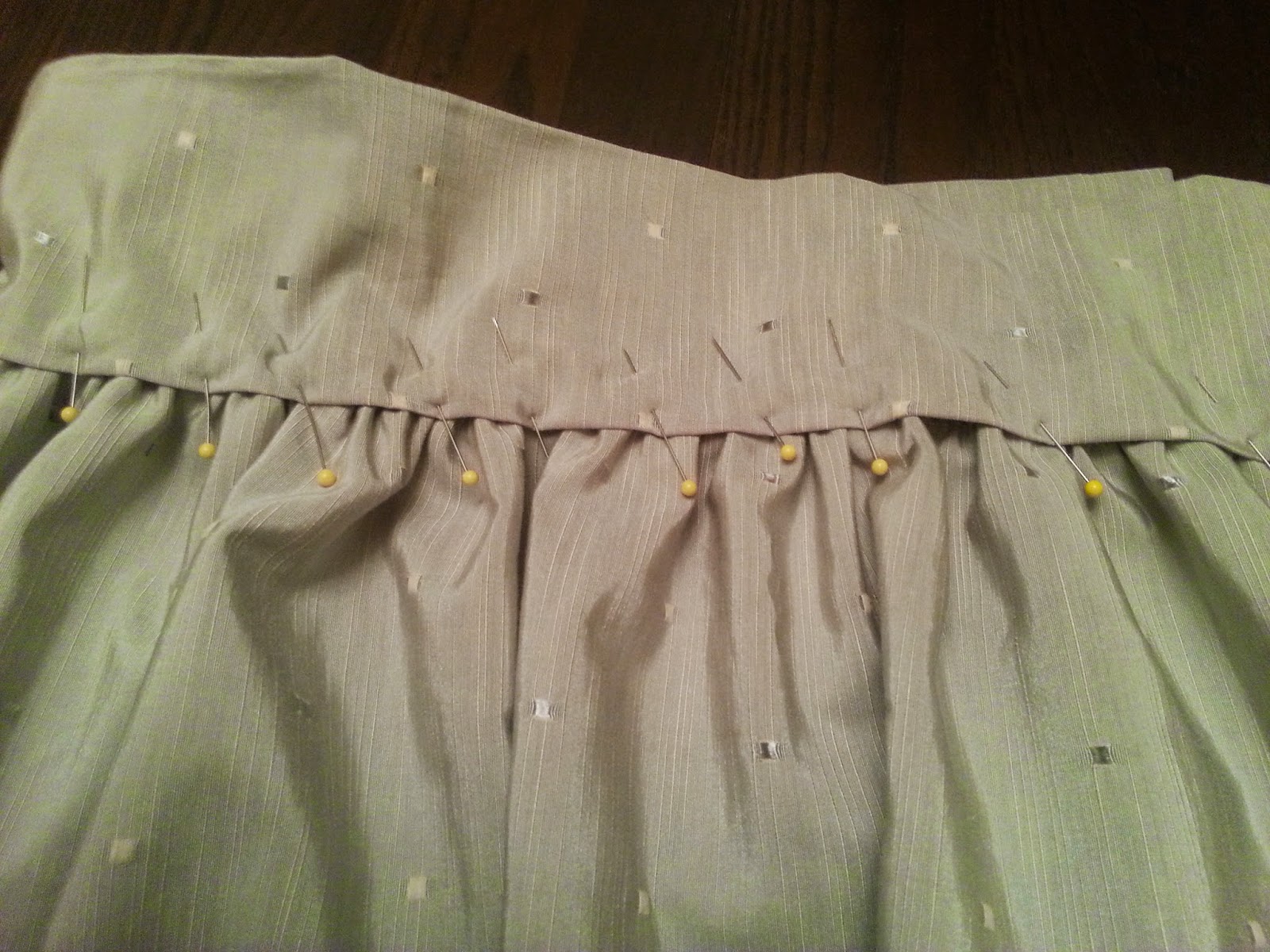lace-trimmed-high-waisted-skirt-tutorial-so-much-to-make