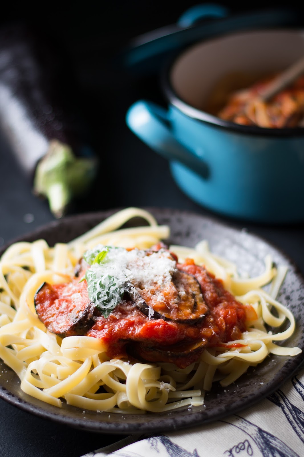 Chic, chic, chocolat... Pasta alla Norma, fettuccine aux aubergines