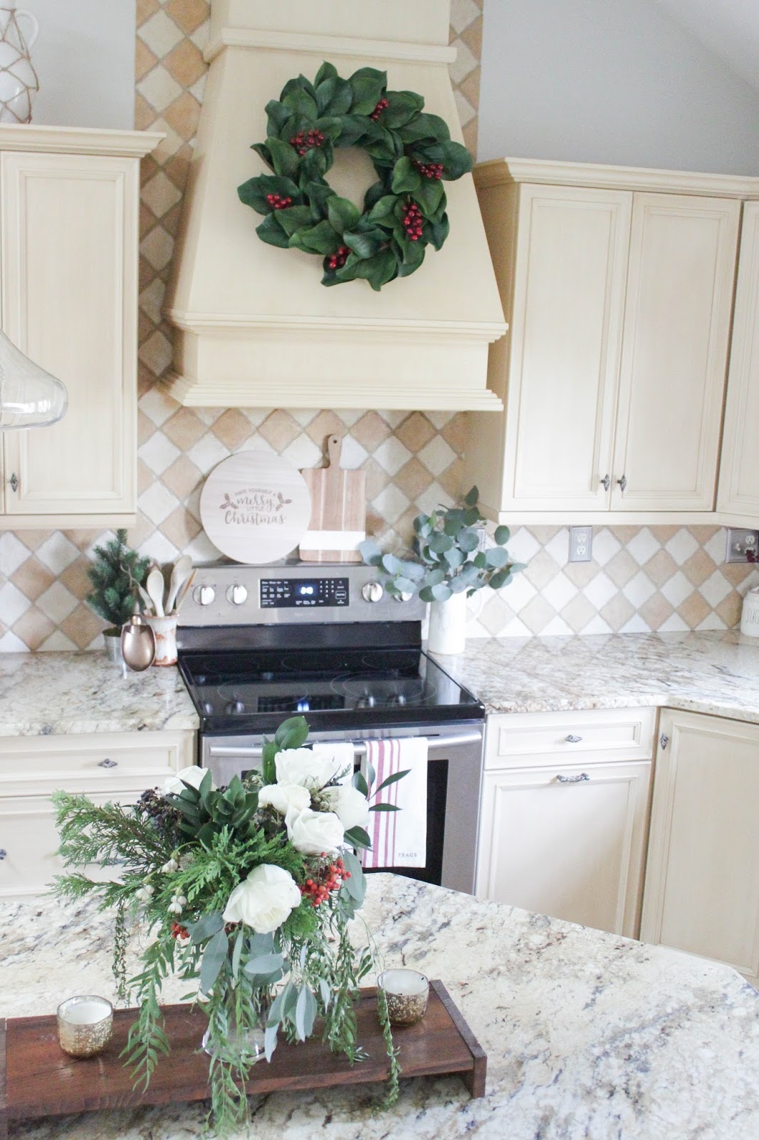 Old to New & a little wine too: Merry & Bright Blog Hop { Dining ...