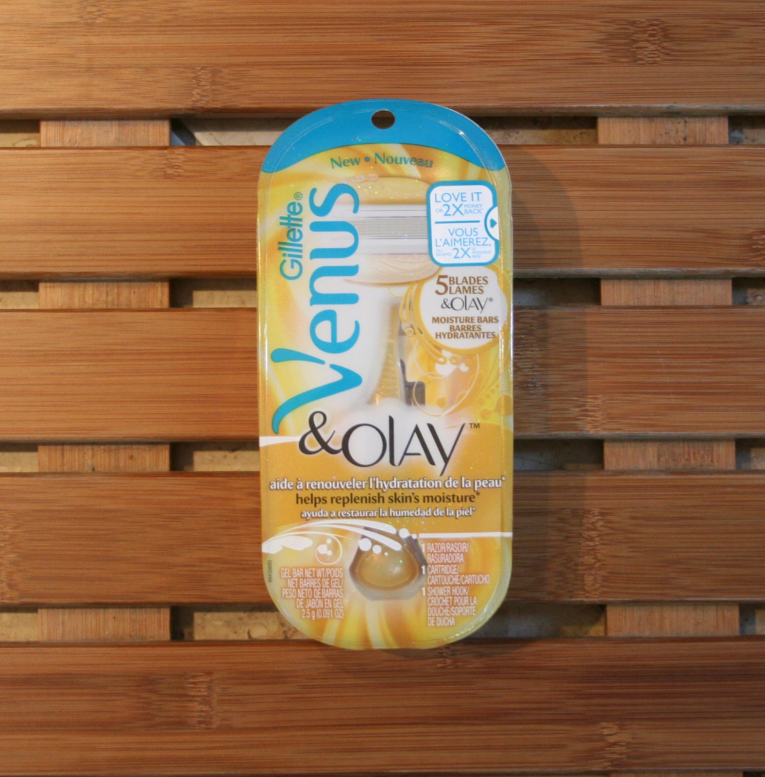 Pink Bows and Stilettos: Venus & Olay Razor