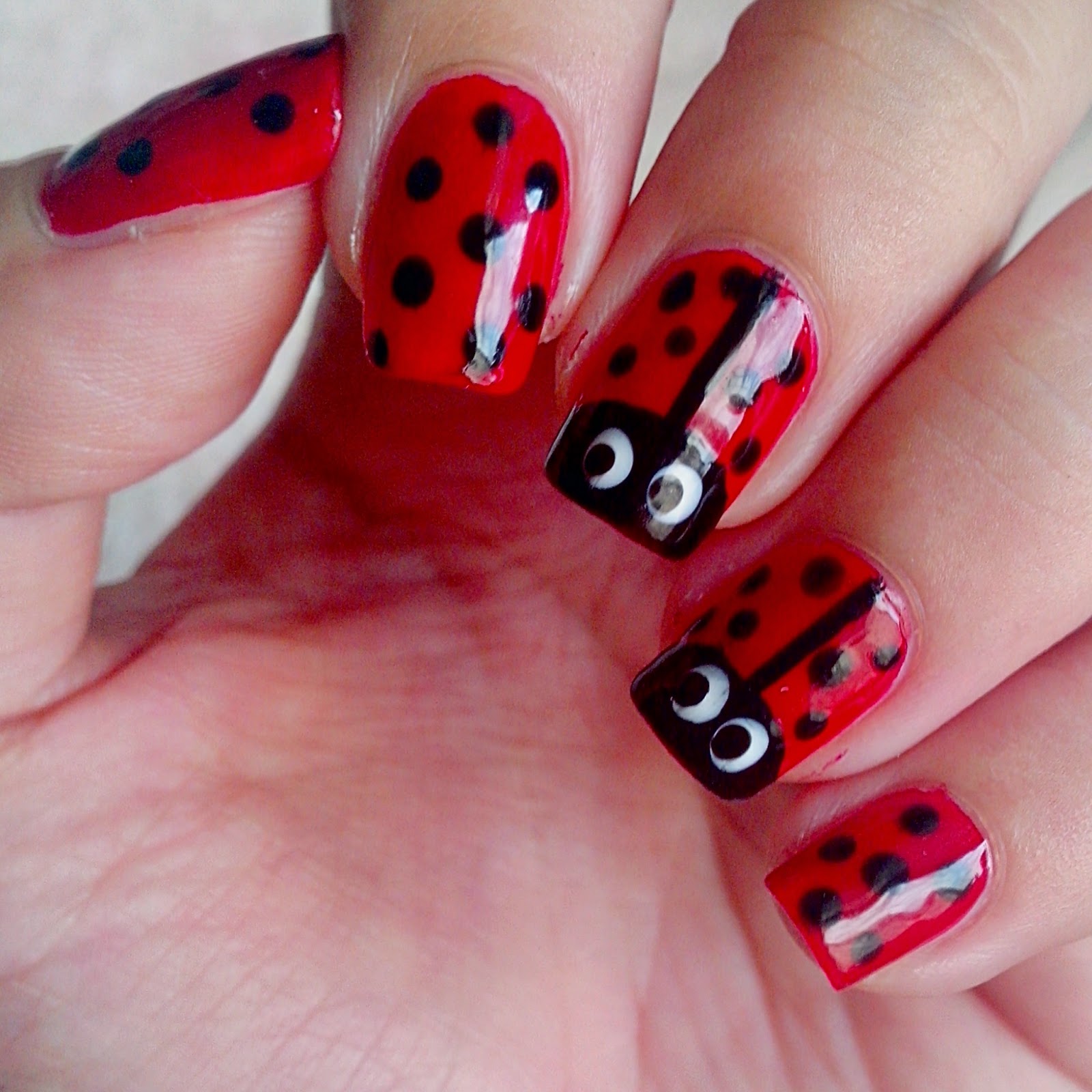 Judy's Little Obsessions ♥: ♥ NAIL ART: Lady Bug