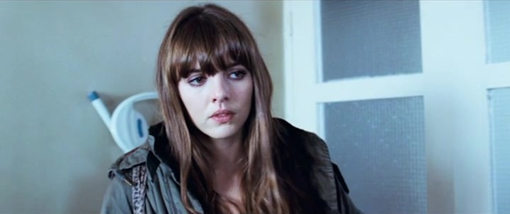 Ophelia Lovibond Movies And Tv Shows Movie and TV Cast Screencaps: Ophelia Lovibond as Shannon in 4.3.2.1