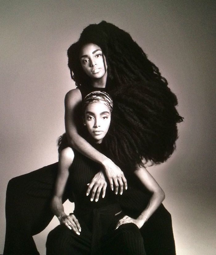 “I think it came to a point where it was derogatory toward people who wore their hair natural,” TK Wonder said - These Twin Sisters Were Ashamed Of Their Incredible Hair, But Now They Became Famous For It “I think it came to a point where it was derogatory toward people who wore their hair natural,” TK Wonder said - These Twin Sisters Were Ashamed Of Their Incredible Hair, But Now They Became Famous For It