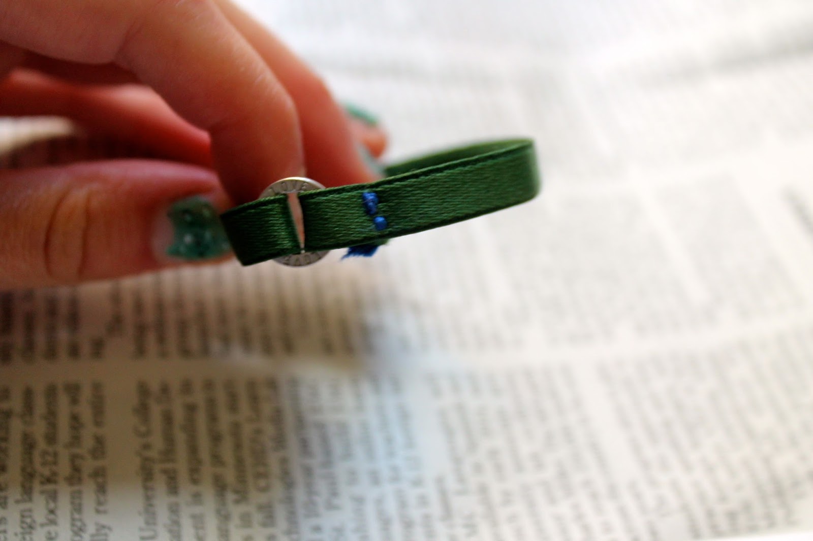 a few good things diy adjustable bra strap bracelet.