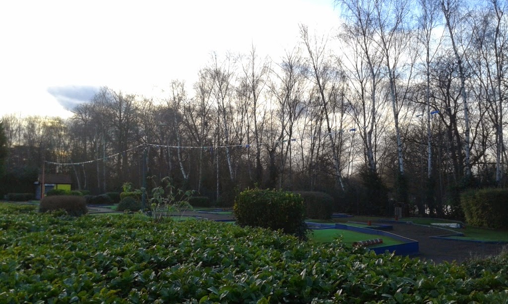 Miniature Golf at Broomfield Park in Palmers Green, London