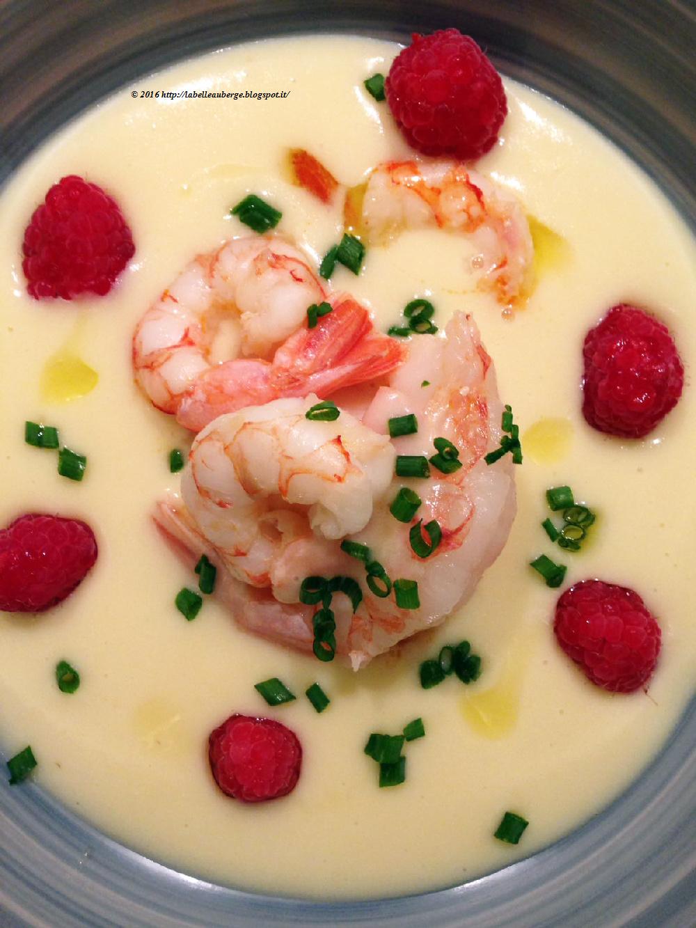 La Belle Auberge Crema di patate al Parmigiano Reggiano con gamberi e