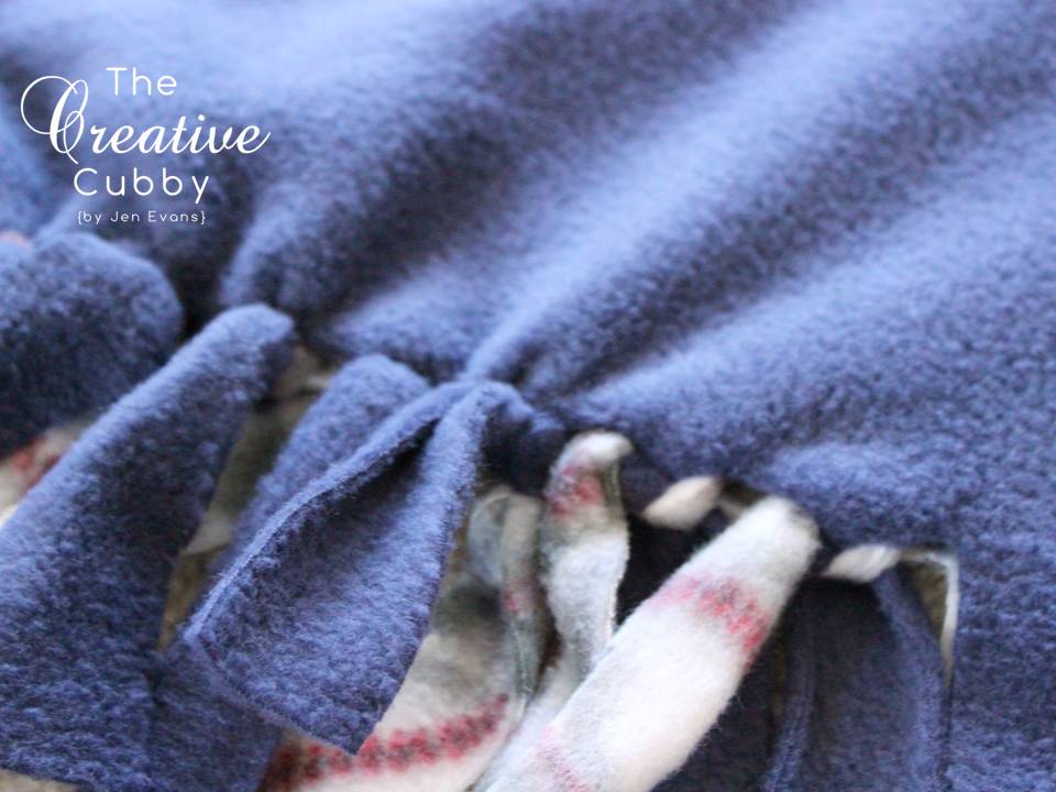 The Creative Cubby NoSew Fleece Blanket Tutorial