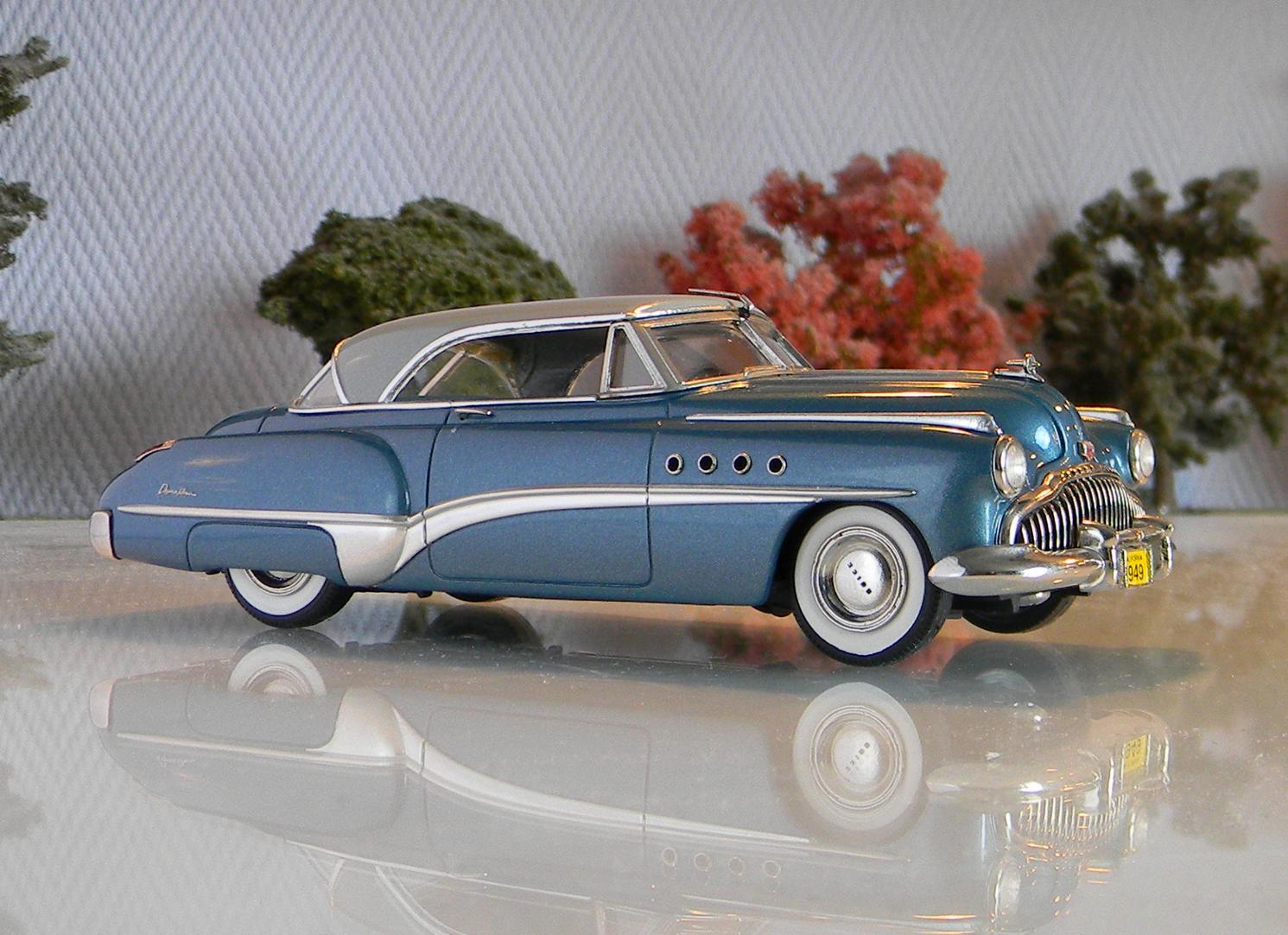 Voitures américaines 1/43 Motor City USA MC26 Buick Riviera 1949 Gray