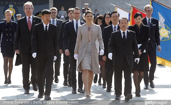  Crown Princess Victoria of Sweden and Prince Daniel of Sweden visit at Seoul National Cemetery during their visit to South Korea