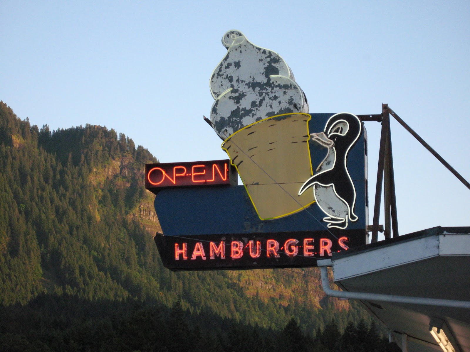 Travel Rants and Raves Help Cascade Locks Local Businesses affected by