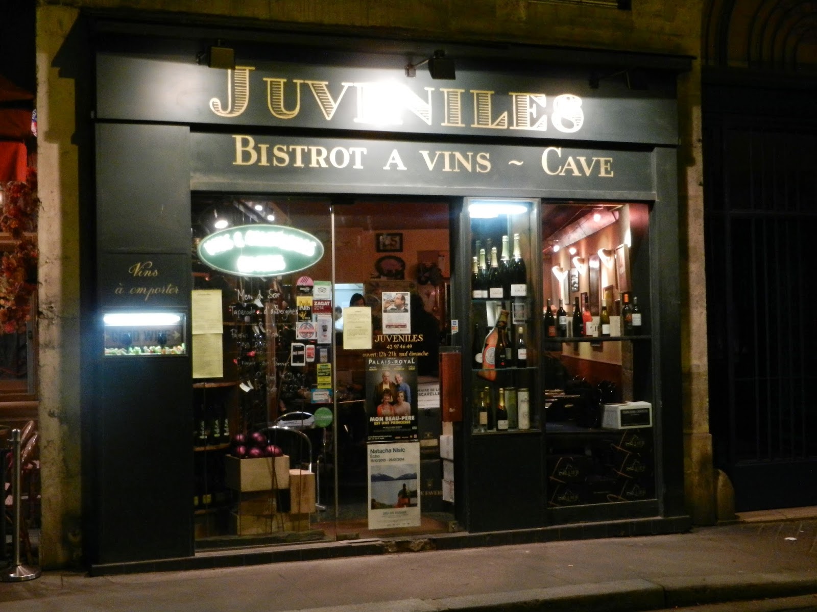 schillerwine Juvéniles in Paris Legend Tim Johnston Pulls Back and