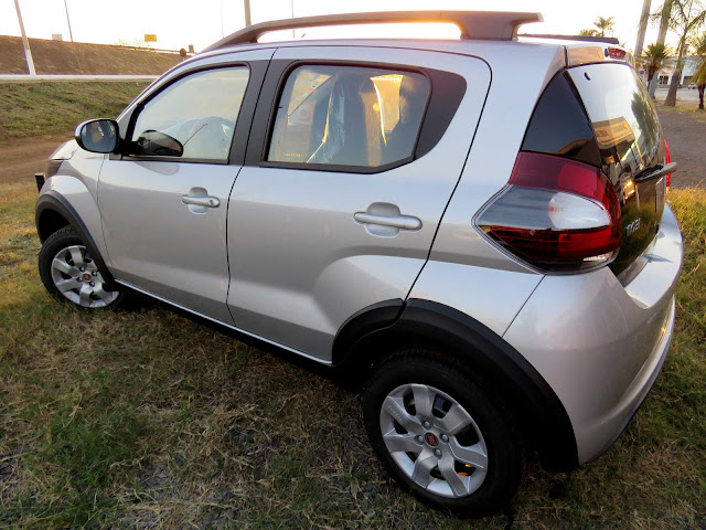 Fiat Mobi Way - Prata