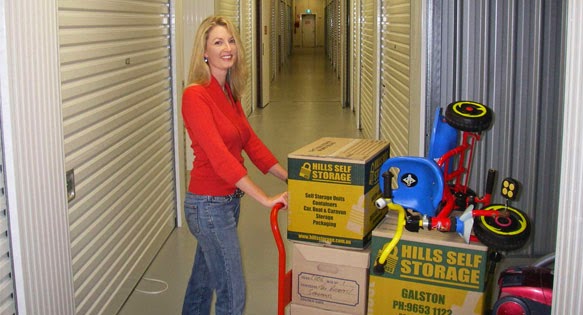 Self storage inside. Personal storage. Pin locker на складе. Селф склад. Personal storage.