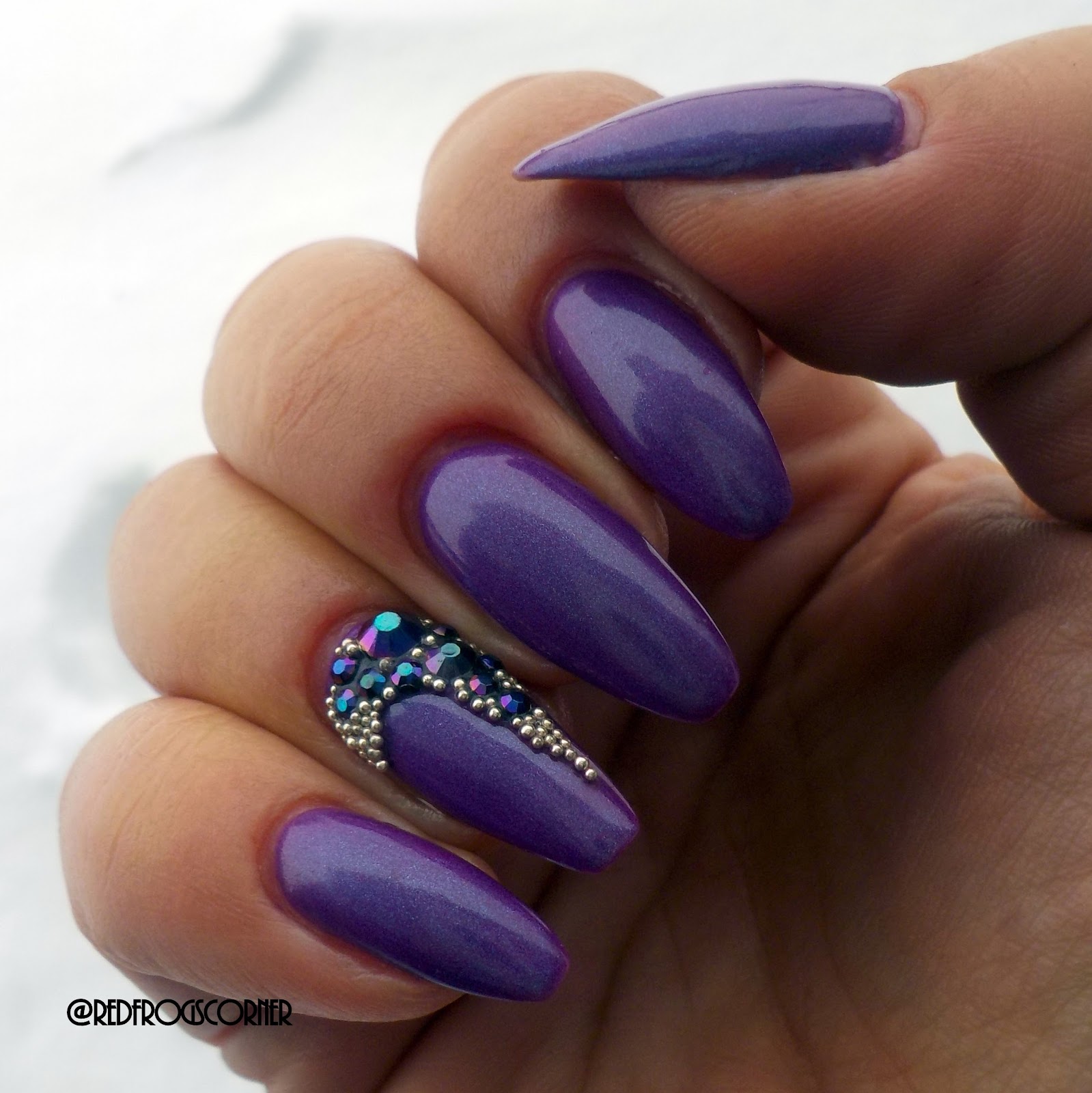 Red polish or bad polish? Ultra violet nails or Tropical juice by