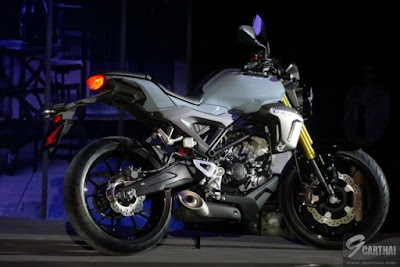 Benar-benar keren ini Honda CB150R ExMotion Benar-benar keren ini Honda CB150R ExMotion