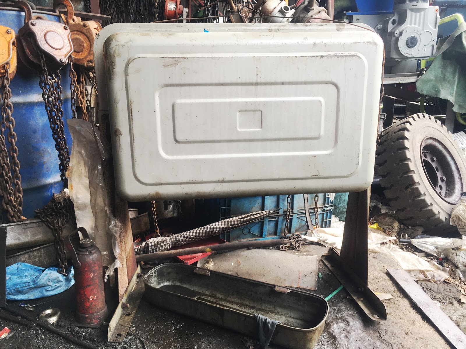 Products aluminum fuel tank