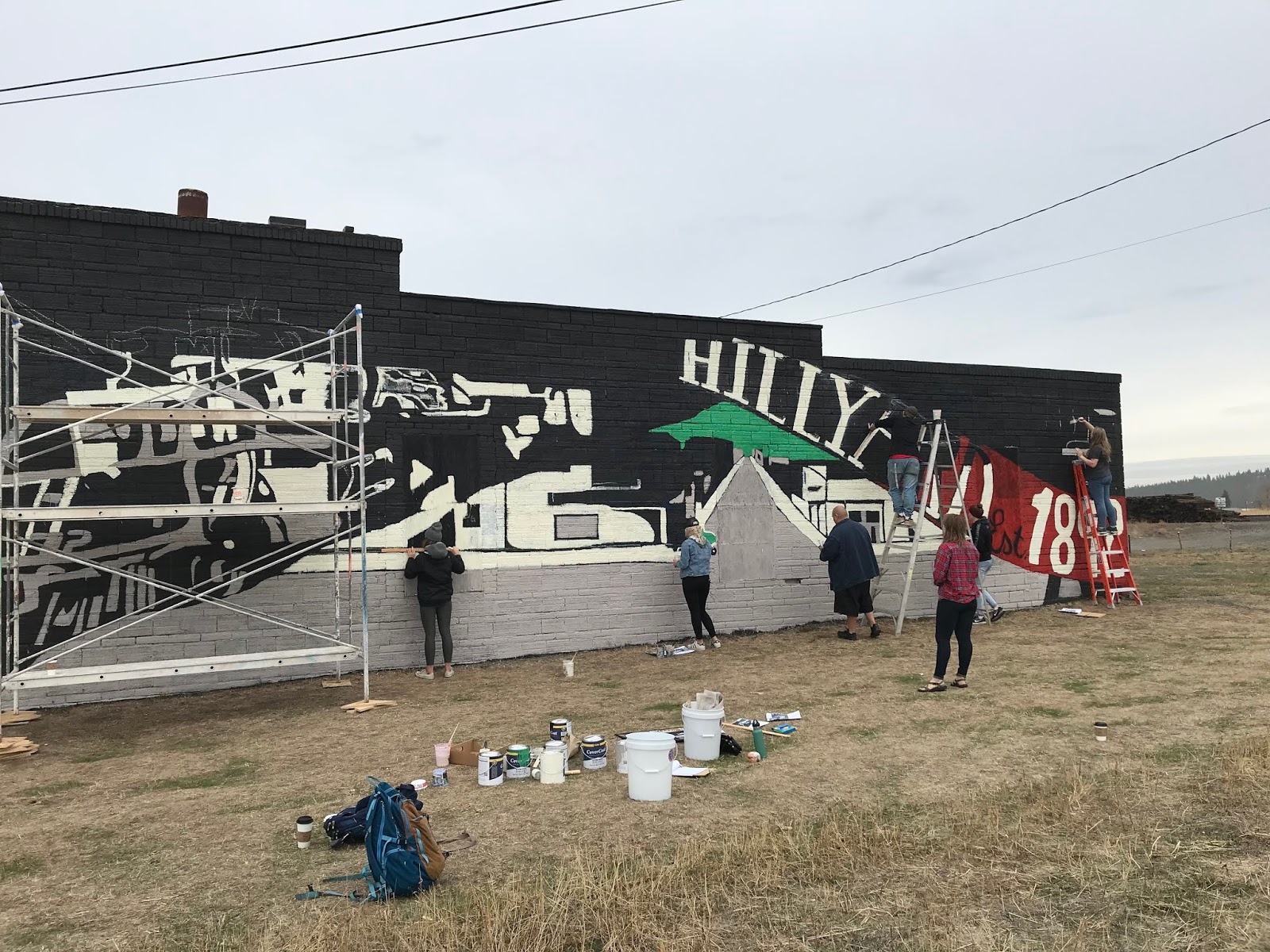 Whitworth Students Create Community Mural in Hillyard Neighborhood