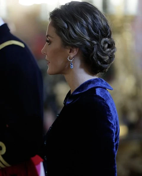 Royal ladies wear a long dress at Pascua Militar ceremony as a tradition.