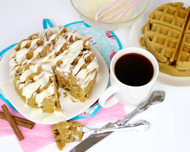 {VIDEO} Easy Gingerbread Waffles with Cream Cheese Glaze The Lindsay Ann