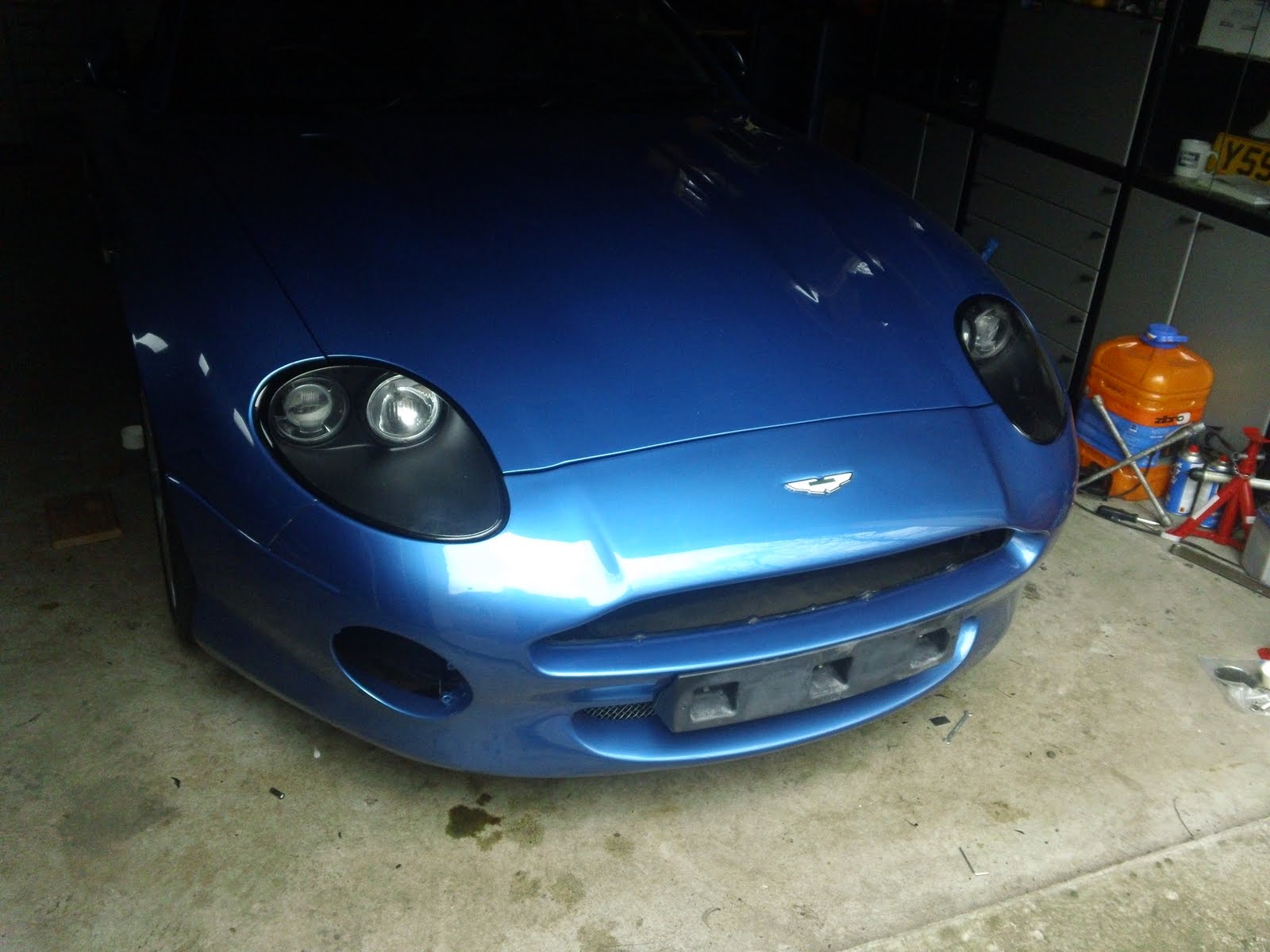 Aston Martin DB7 GTA: Voorbumper