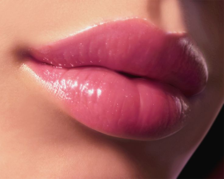 How to Get Plumper Lips Without Fillers