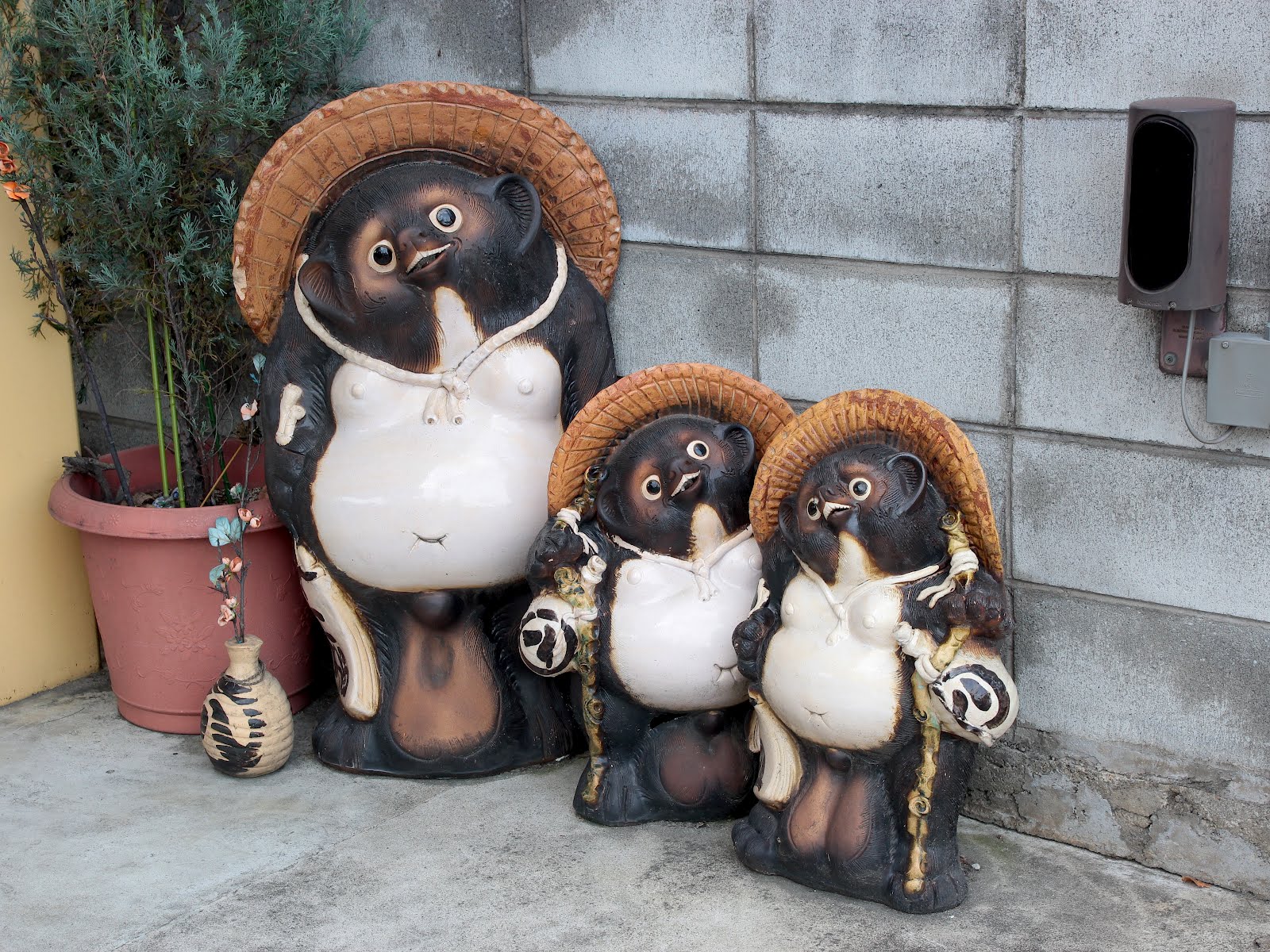 Hello Talalay Lawn Ornaments In Japan