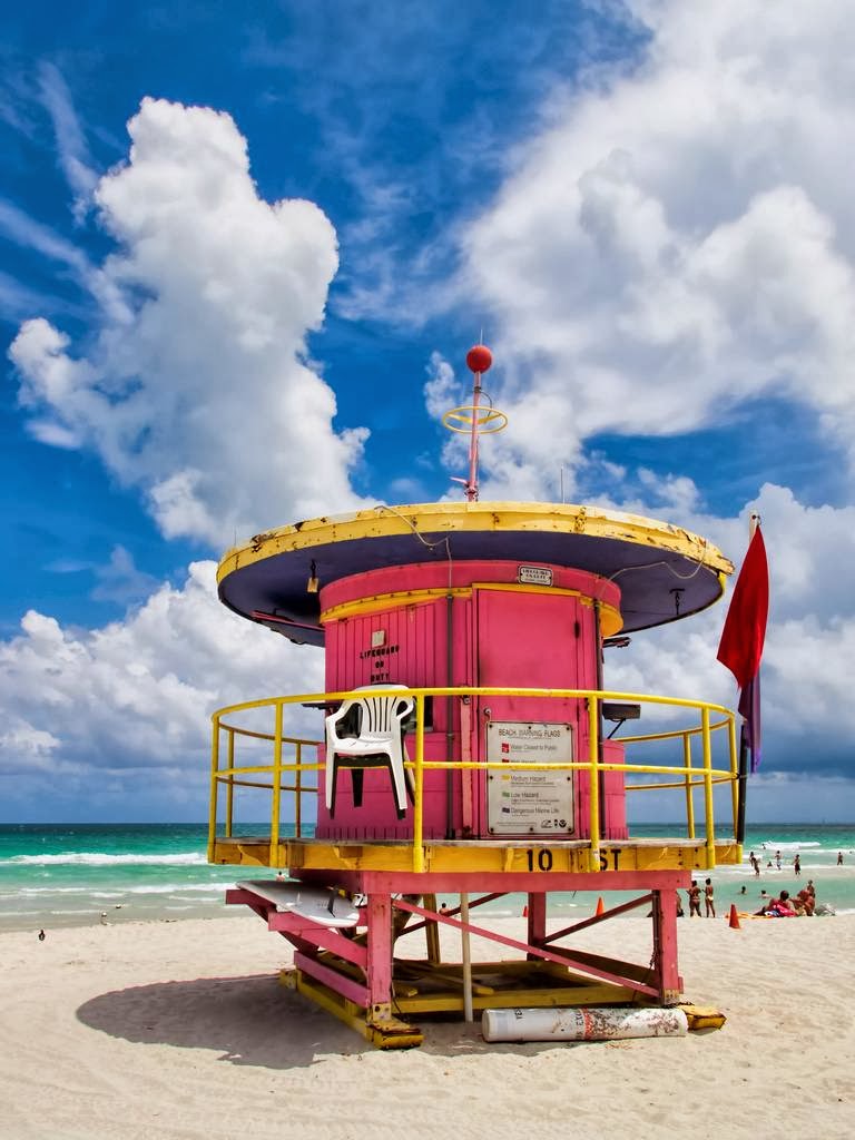 Miami Beach Liuard Stand The Best Beaches In World The Liuard Towers Of Miami Beach Kuriositas