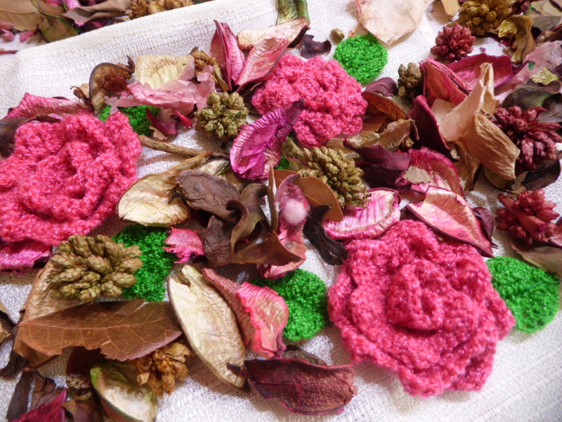 Rosa tejida con ganchillo