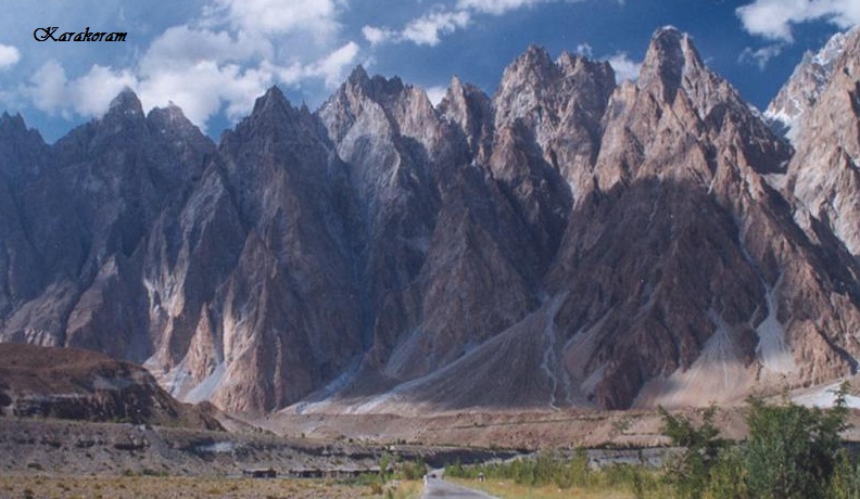 lelah terkadang memaksaku menyerah, namun hati berbisik