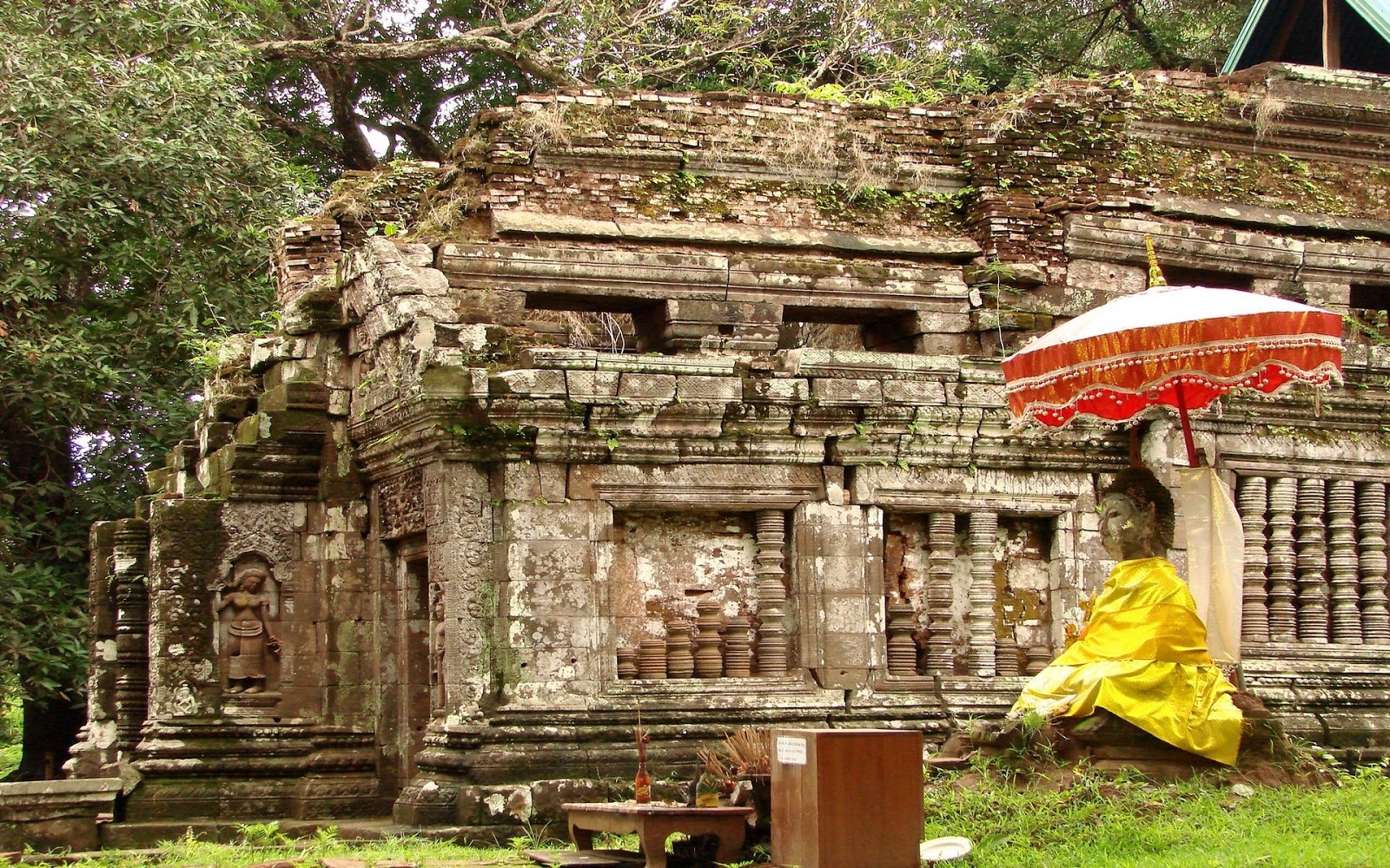 wat phu laos rooteto