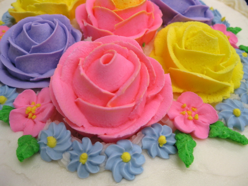 Adventures in all things food Final Cake Class Wilton Flowers & Cake