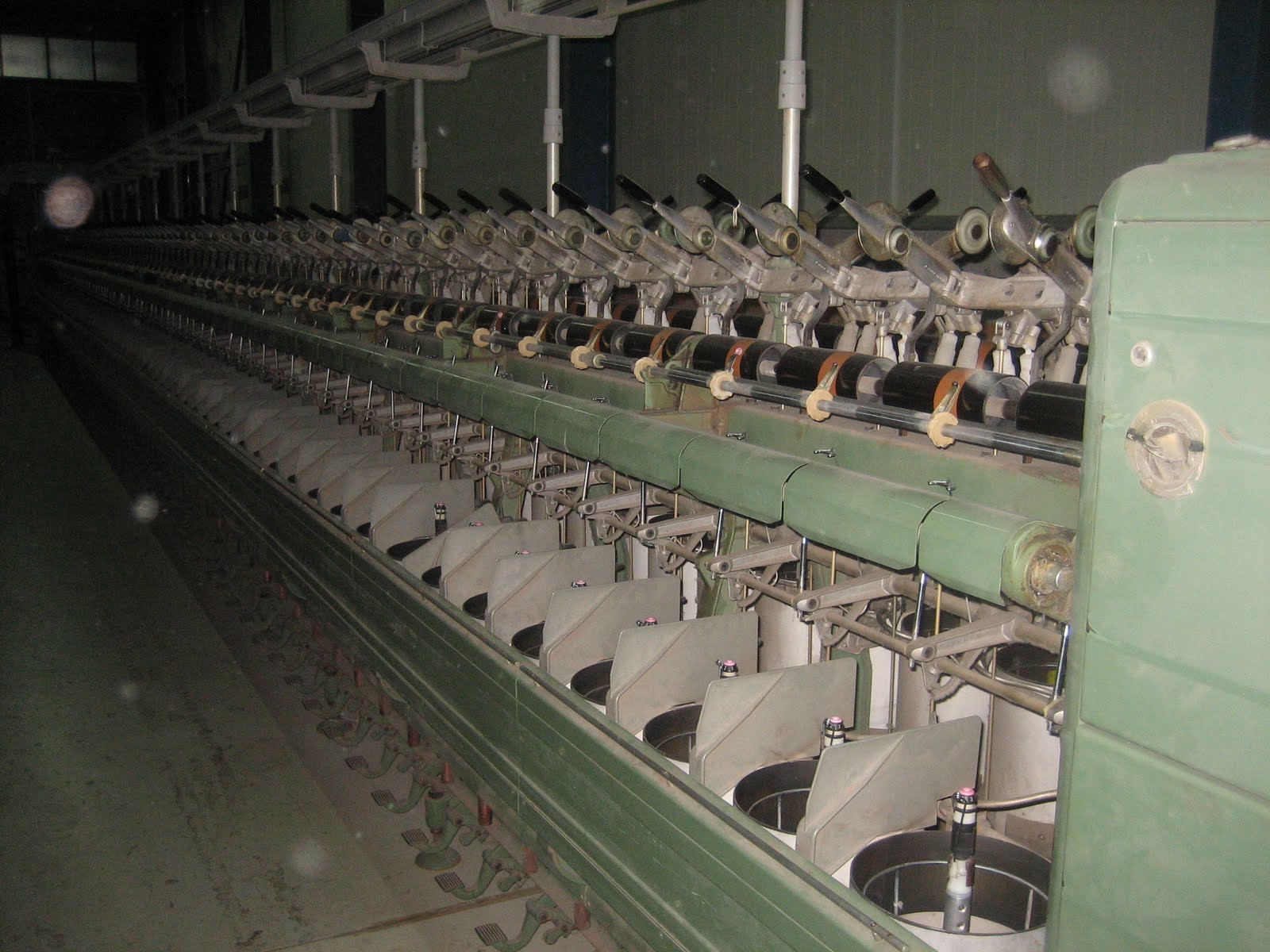 Used textile machinery dealers: Twisting unit on sale