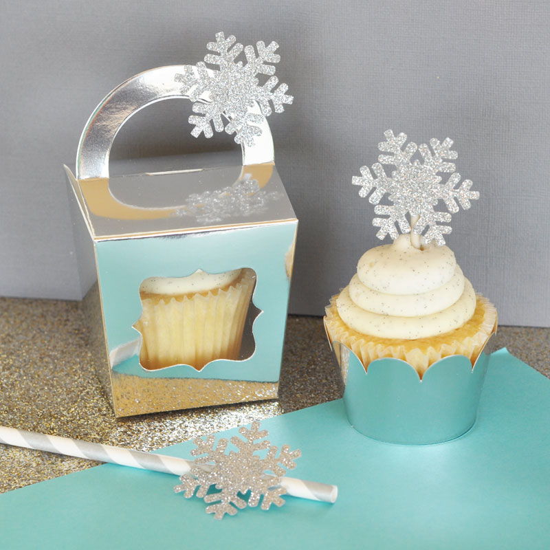Silver Snowflake Party Ideas - party supplies, decorations, DIY crafts and favor ideas for winter birthday, wedding, baby shower or Frozen themed party! | BirdsParty.com