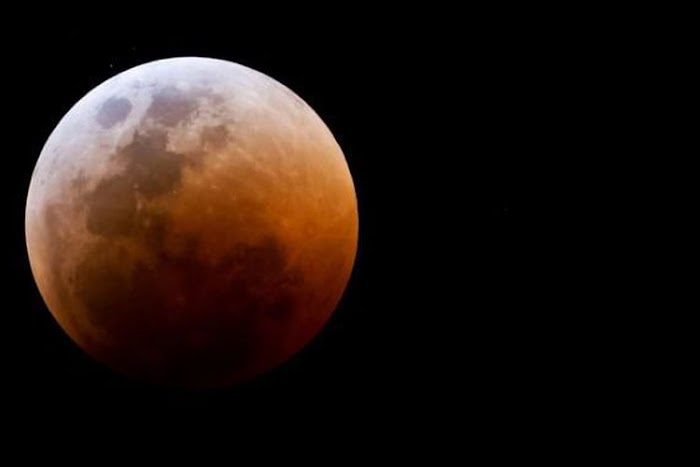 Besok Ada Kejadian Langka "Super Blue Blood Moon", Bagaimana Tata Cara Shalat Gerhana Bulannya?