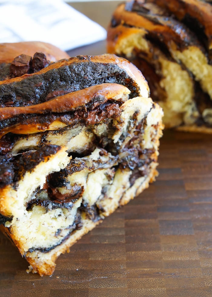 Chocolate Babka recipe : a sweet, buttery dough swirled with chocolate. It's the dreamiest bread you'll ever make. | bakeat350.net for The Pioneer Woman Food & Friends
