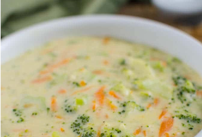 A MUST TRY CREAMY DREAMY and HEALTHY BROCCOLI SOUP #food