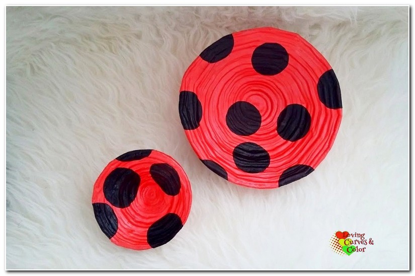 platos-tubitos-papel-periodico