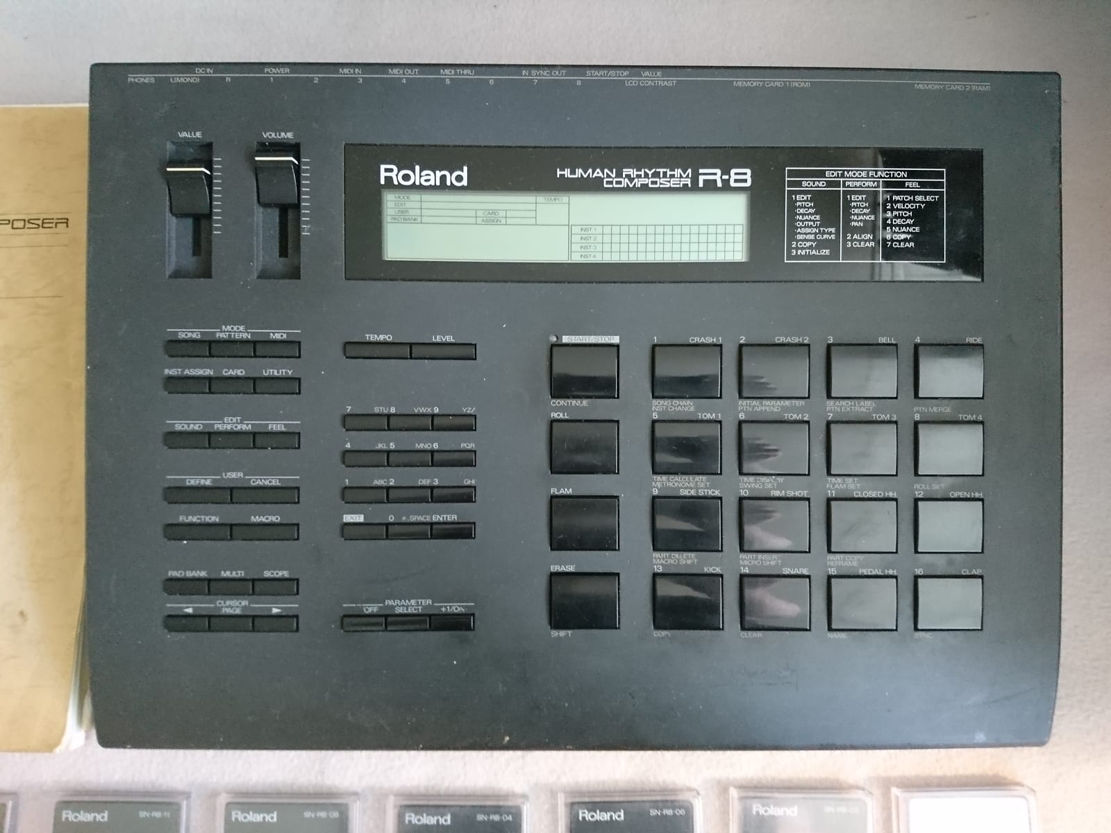 MATRIXSYNTH: Roland R-8 Human Rhythm Composer Drum Machine With Cards