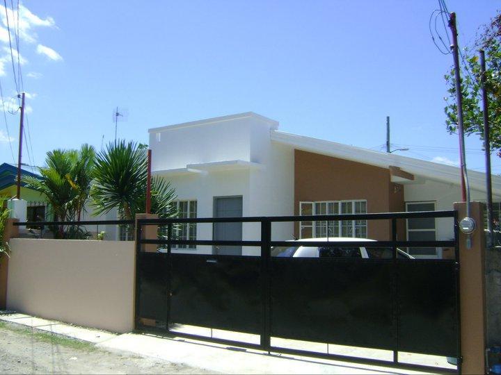 House and lots for sale HOUSE & LOT at El Rio Vista, Bacaca Road