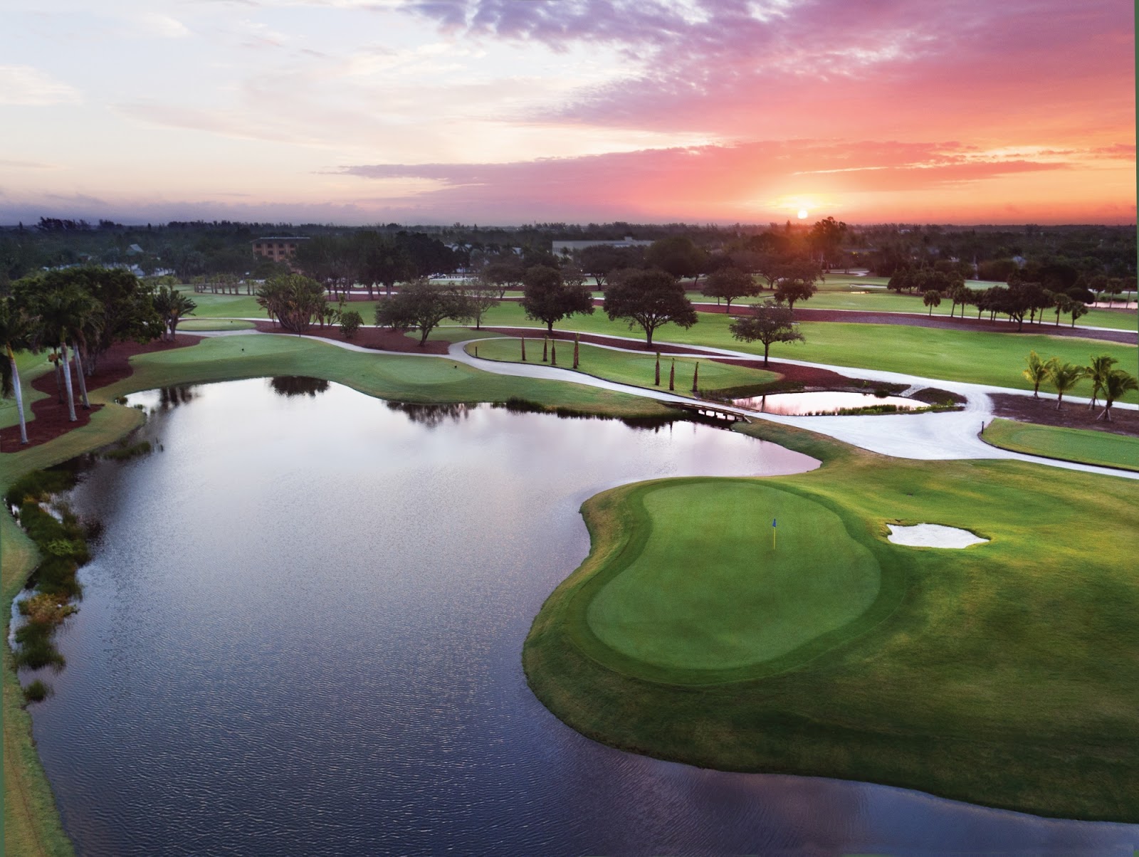 American Golfer: The Naples Beach Hotel & Golf Club in Florida Offering