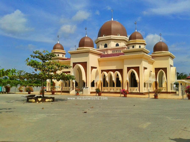 Masjid Al-Ihsan Wannajah kota tebing tinggi