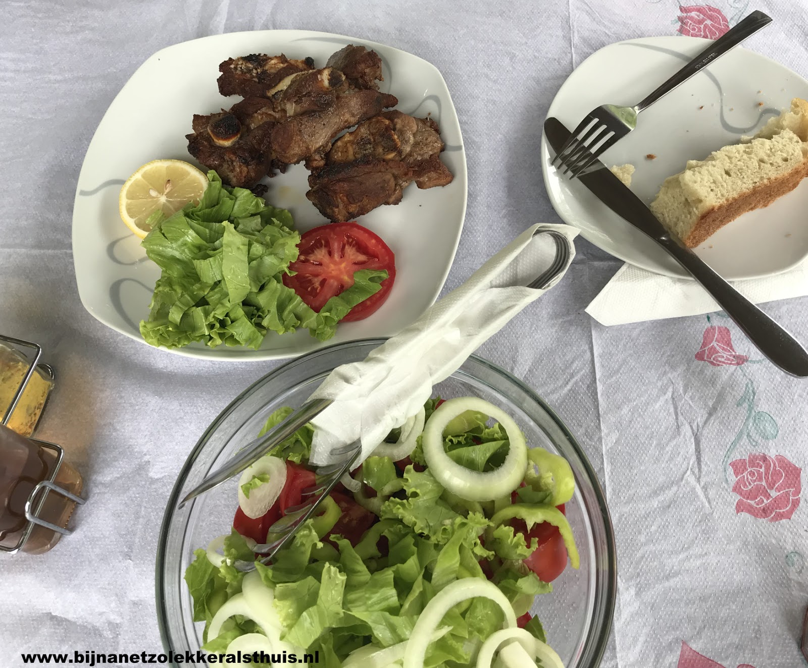 bijna net zo lekker als thuis Vakantieeten Albanië 1 avondeten en lunch
