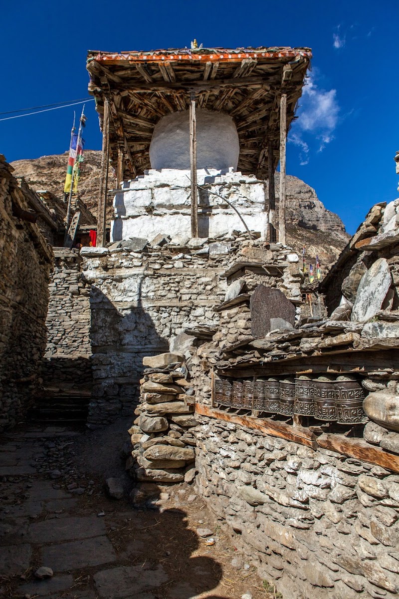 200км по красно-белым черточкам.. Around Annapurna. март-апрель 2017