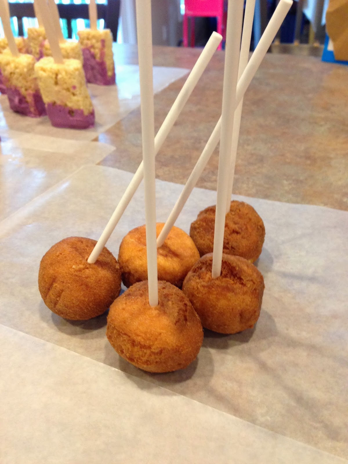 It's Fun 4 Me! Cake Pops The Easy Way