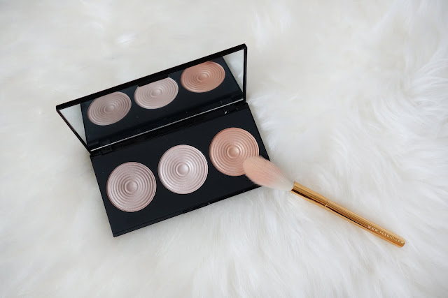 Makeup Revolution | Radiance Highlighter Palette Review and Swatches