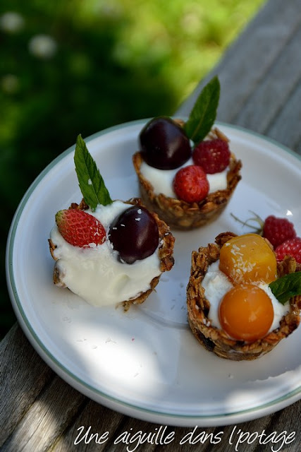 Granola cup, yaourt et fruits