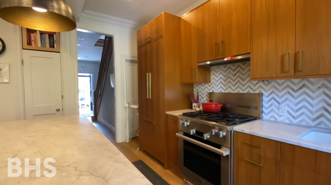 18 Photos vs. 75 Sterling St, Brooklyn Interior Design Luxury Townhouse Tour