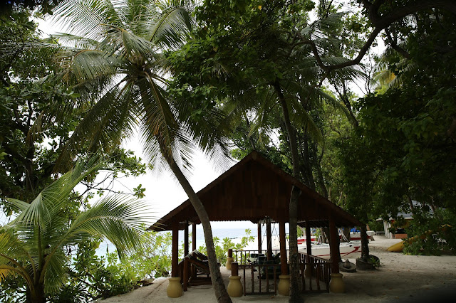 royal island resort by villa hotels maldive