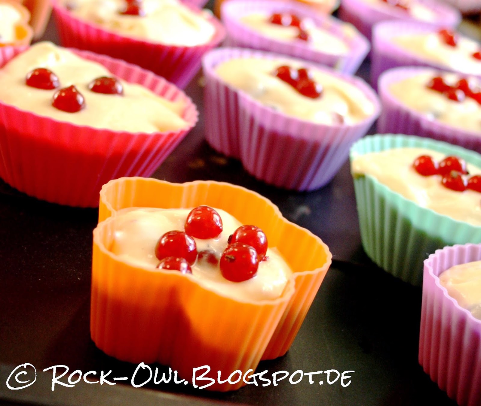 Rock and Owl Blog: Jo-Jo-Muffins: Vanille, Joghurt und Johannisbeeren