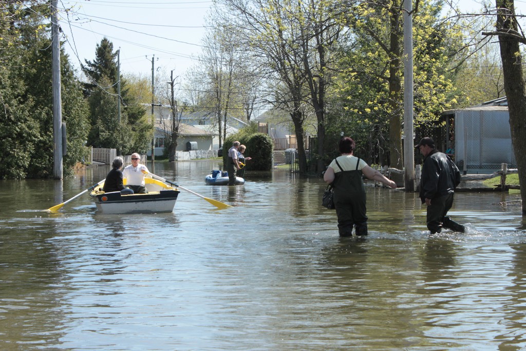 Solidarité, Inondation du Richelieu SOSRichelieu Photos corvées d